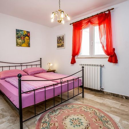 Apartment Carolina Лижнян Экстерьер фото