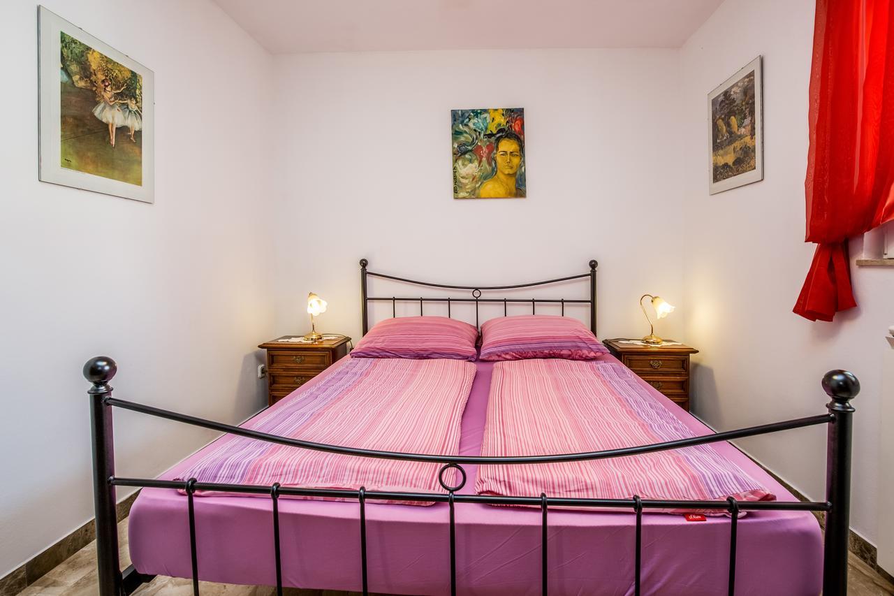 Apartment Carolina Лижнян Экстерьер фото