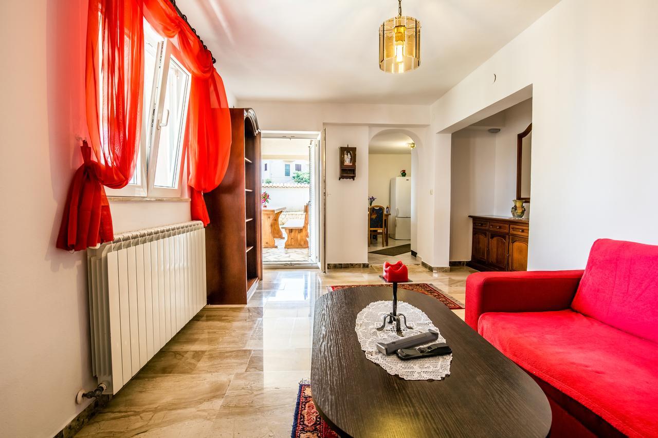 Apartment Carolina Лижнян Экстерьер фото