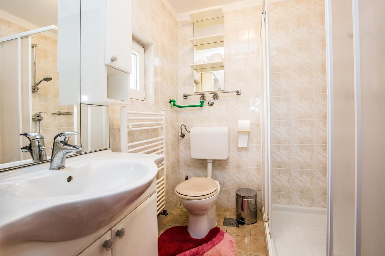 Apartment Carolina Лижнян Экстерьер фото