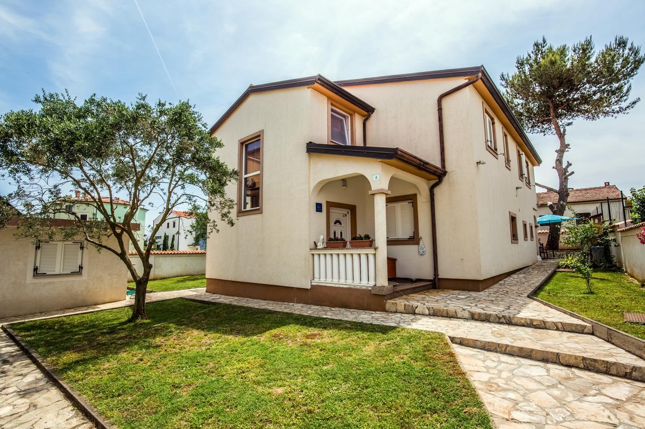 Apartment Carolina Лижнян Экстерьер фото